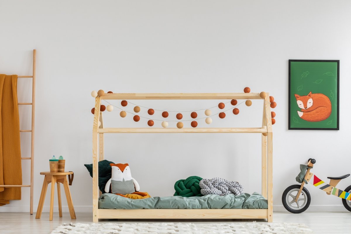 ADEKO Mila MM Dětská postel domeček ADEKO Rozměr: 90 x 200 cm