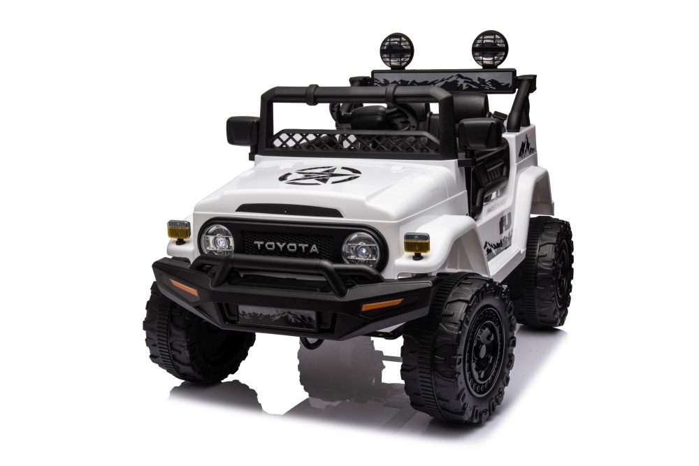 Elektrické autíčko Toyota FJ 4x4 bílá
