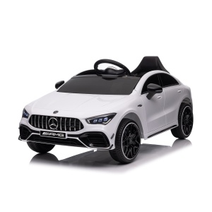 Elektrické autíčko Mercedes CLA 45S AMG 4x4 bílé