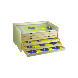 Moyo Montessori Moyo Montessori Geometrická komoda
